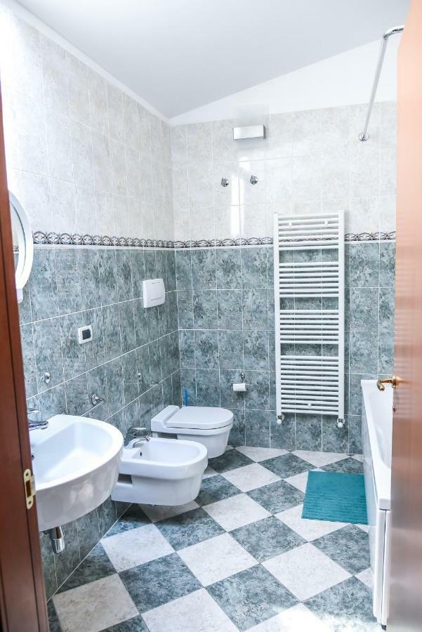 Attic Aries Apartment Montesilvano Exterior photo
